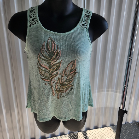Justice Mint Green Crochet Tank Top with Leaf Print 18/20 - Picture 1 of 4